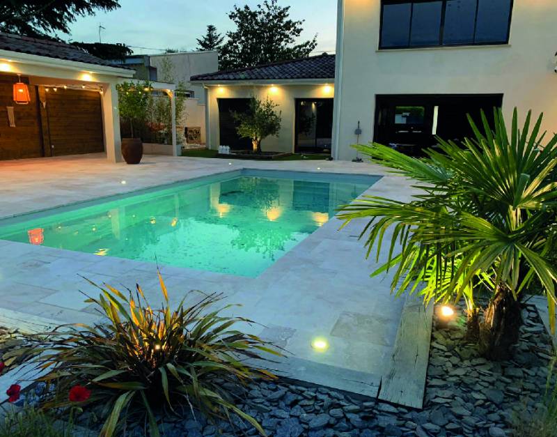 Pisciniste familial Vaucluse installation piscine garantie 30 ans