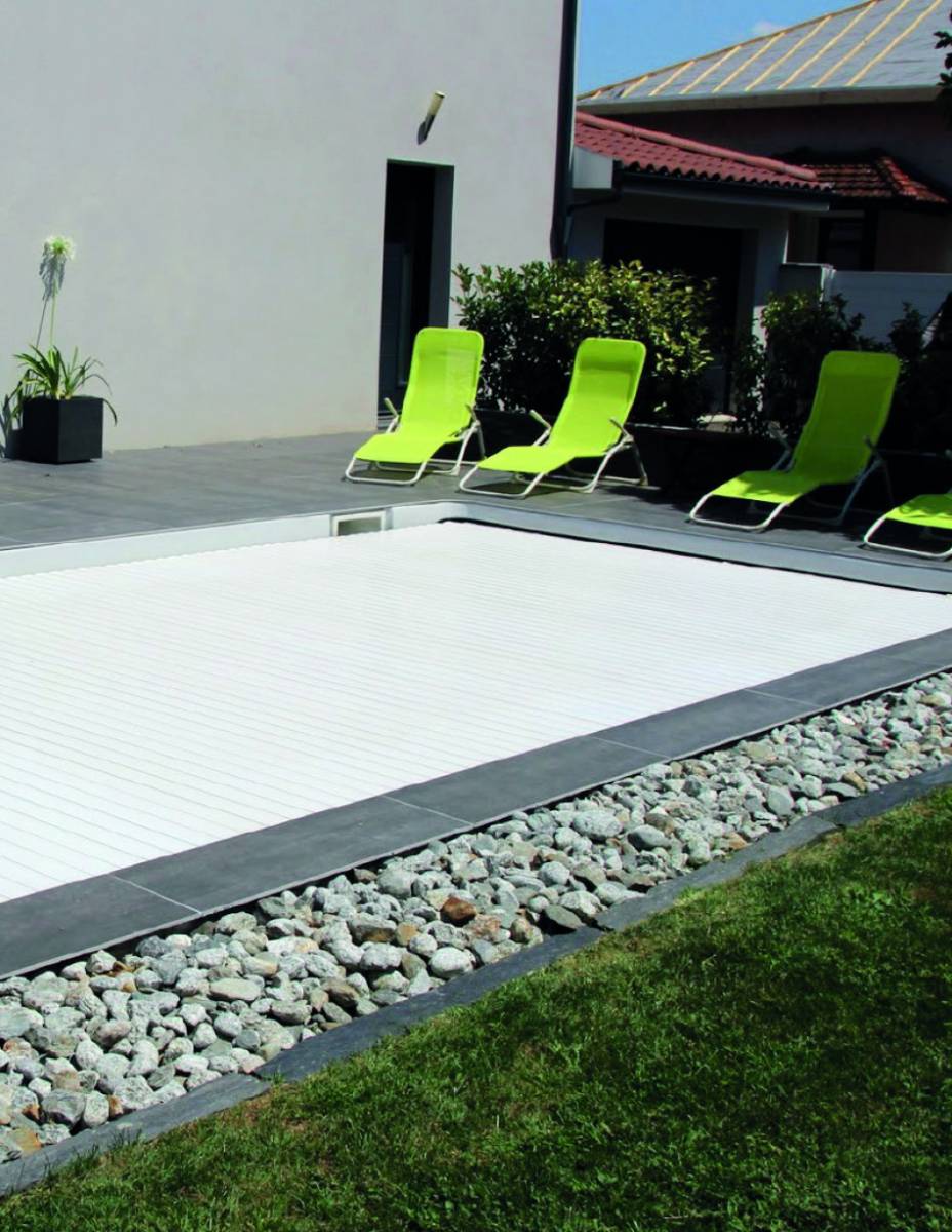 Détail du système Slow Mode et du moteur 24V d'un volet immergé fabriqué en France