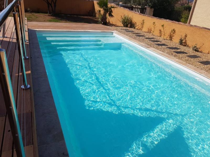 PISCINE COQUE LAVANDE 730 GRISE LAGNES BANQUETTE