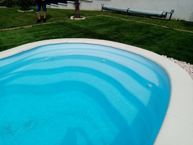 Piscine OLIBRA PPP installée par Générale Piscines dans le Vaucluse