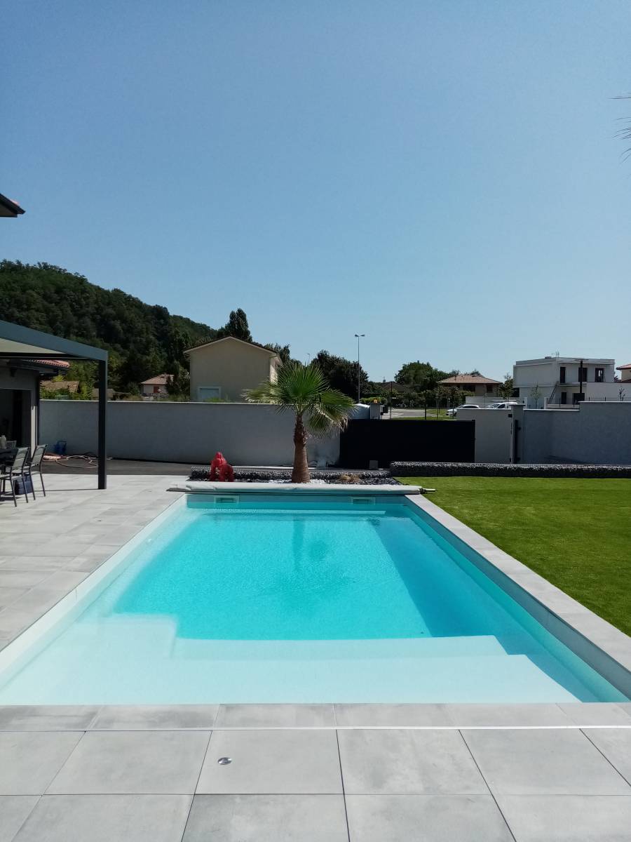 PISCINES COQUE POLYESTER PRISE