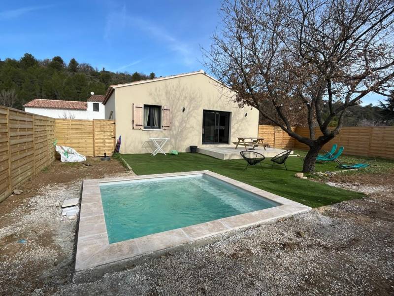 Piscines moins de 10m2 coque dans le luberon
